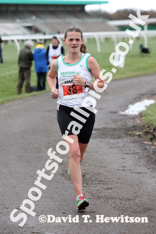 Orange 38, Newcastle Racecourse Half/Marathon/50k, Newcastle Racecourse, Gosforth, Newcastle. Photo: David T. Hewitson/Sports for All Pics